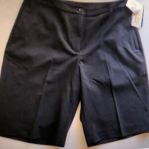 Women's Black Tailored Shorts - Classic Pleated Design